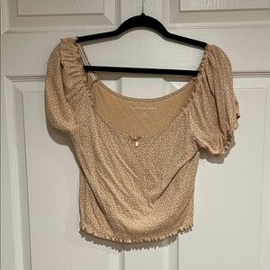 American Eagle Outfitters Beige Floral Puff Sleeve Blouse
